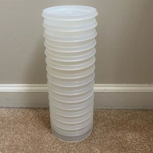 Tupperware Kitchen - Tupperware 15 hamburger containers Tupperware Kitchen - Tupperware 15 hamburger containers